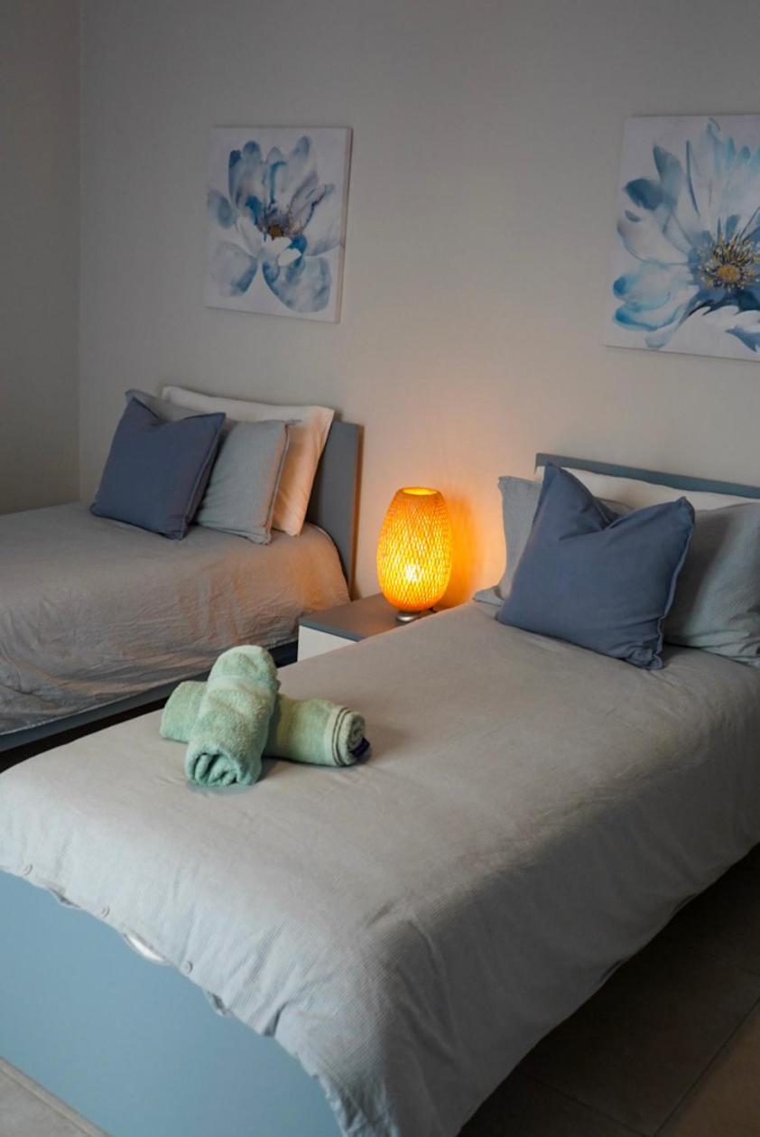 Lovely Holiday Home Next To Bus Terminus St. Paul's Bay Esterno foto